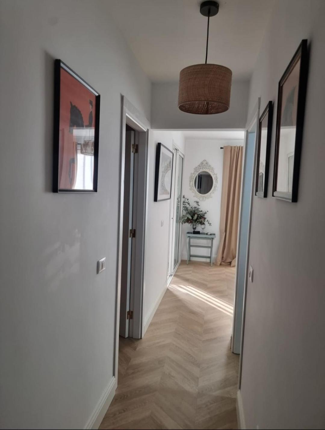 Apartament Adela *